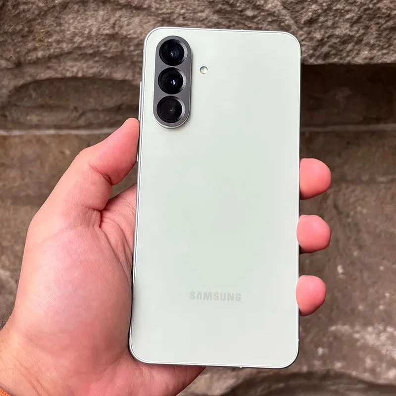 گوشی موبایل سامسونگ مدل Galaxy A56 دو سیم کارت ظرفیت 256 گیگابایت و رم 12 گیگابایت - ویتنام - تصویر 5